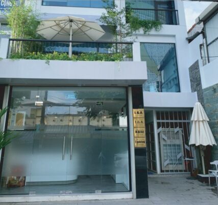 TÒA-NHÀ-VĂN-PHÒNG-L&A